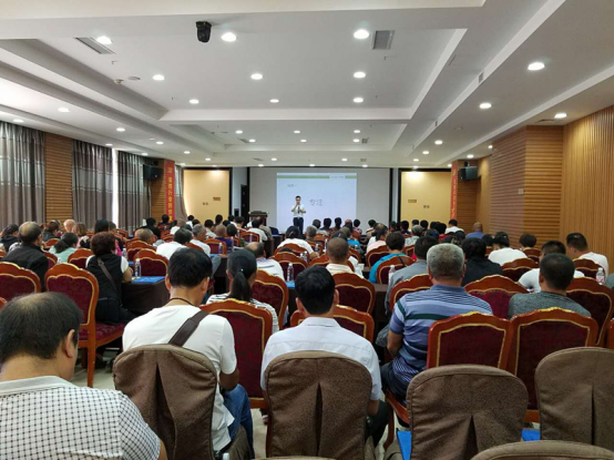 金秋9月，相見(jiàn)就是幸?！粕秸? />
                    </div>
                    <div   id=